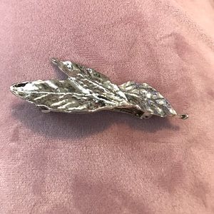 Metallic silver leaves hair clip